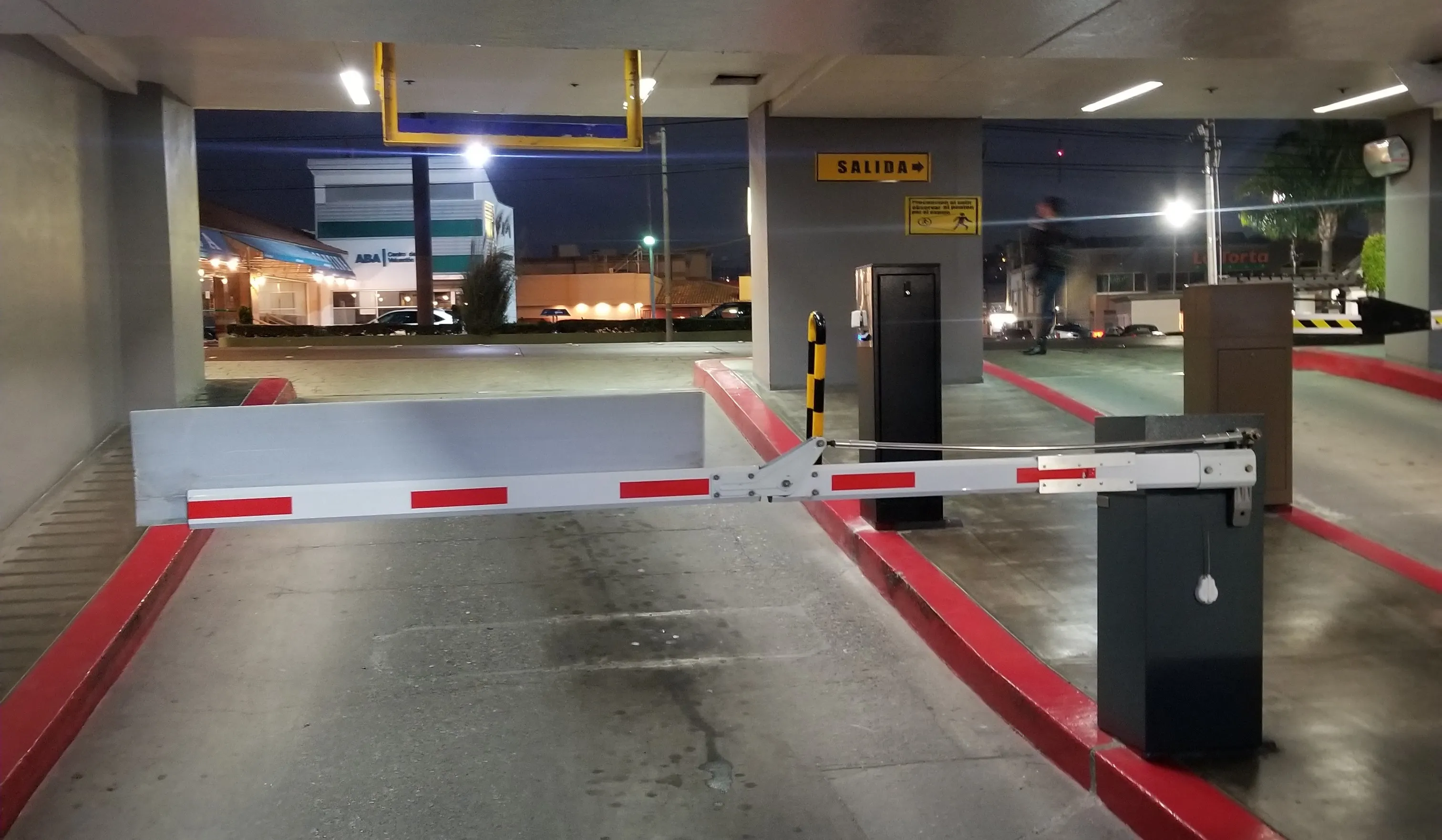 Sistema de automatización para estacionamiento