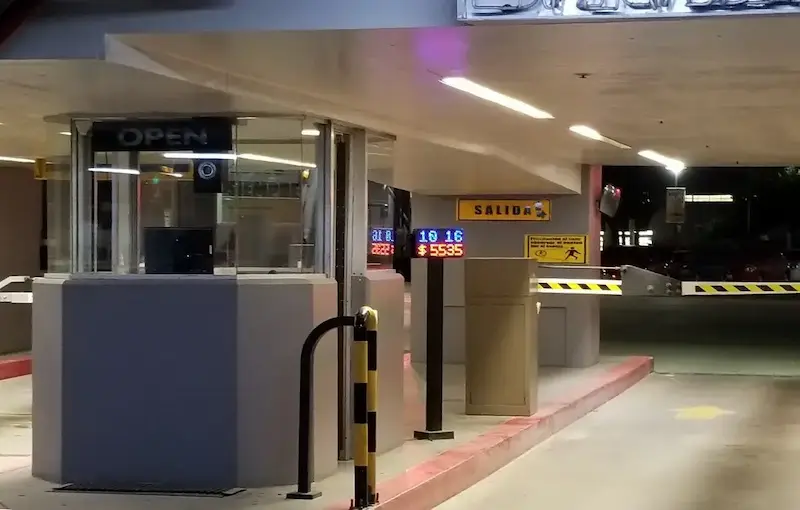 Sistema de cobro avanzado para estacionamiento